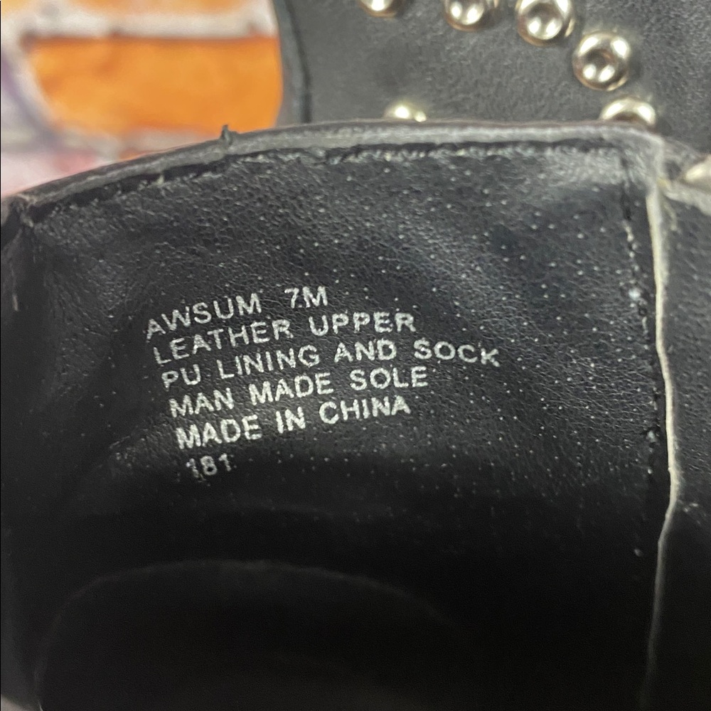 Steve Madden Awsum Studded Leather Black Heeled Western Ankle Boots Sz 7 - Picture 15 of 17